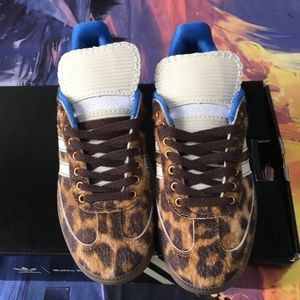 Meet your Posher, Freeric